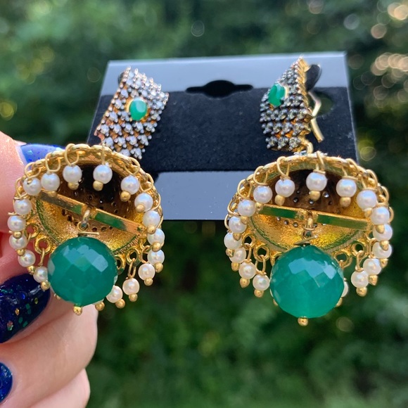 Bell Shape Rhinestone & Pearl Fringe Shaker Earrings - Picture 7 of 12